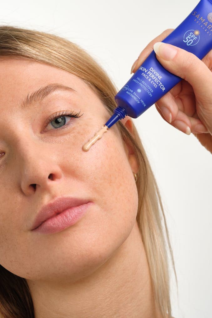 ŚWIADOMA PIELĘGNACJA TWARZY, CZYLI MNIEJ ZNACZY WIĘCEJ